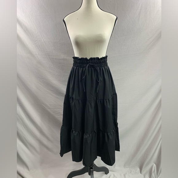 Black Boho Tiered Ruched Skirt - Picture 8 of 11